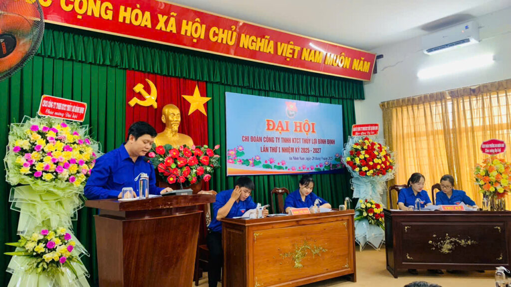 Dc Tran Phuc Thinh Khai mac Hoi Nghi